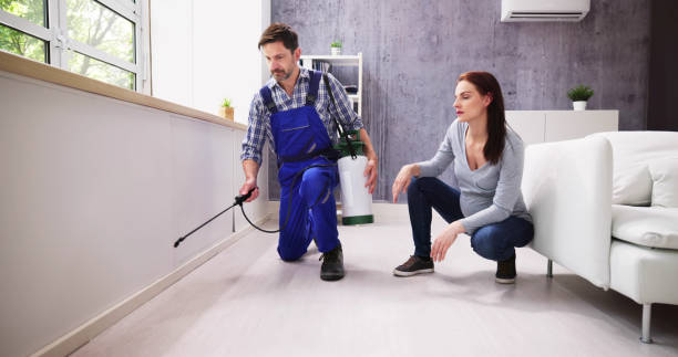 Best Pest Prevention Services  in Bladenboro, NC